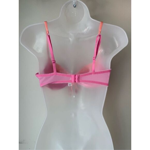 Victoria’s Secret 2005 Y2K Limited Edition 3D Embroidered Butterly Bra Size 34C - Picture 2 of 9